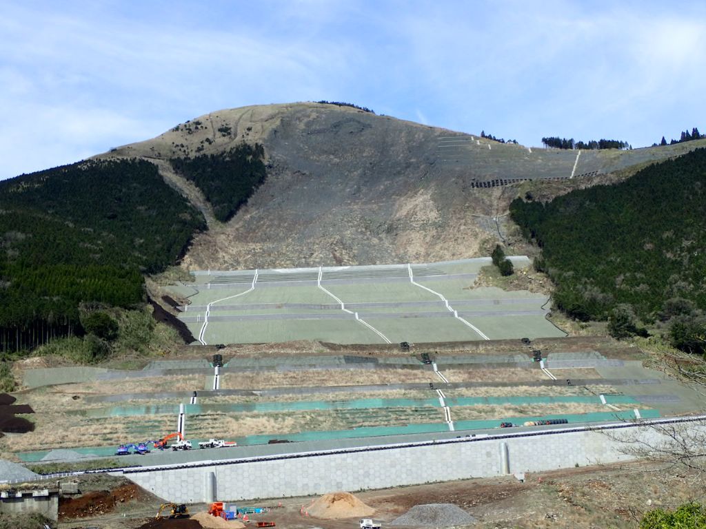 熊本県南阿蘇村 | 斜面崩壊対策工事